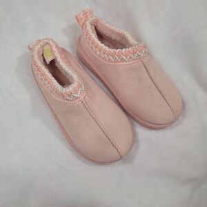 Soft Pink Baby Booties